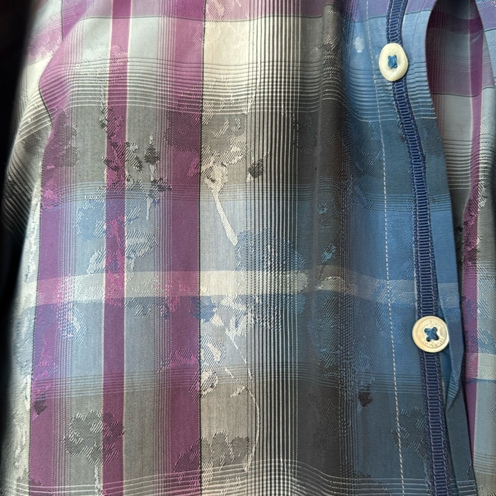 Bugatchi Button-Up Size M/L - Picture 2 of 3